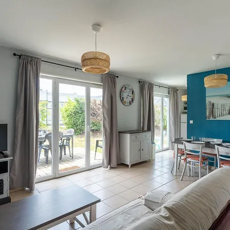 Maison Avec Piscine A Parentis-en-born, Pres Du - 3 Chambres, Terrasse Et Wifi Inclus - Fr-1-319-572